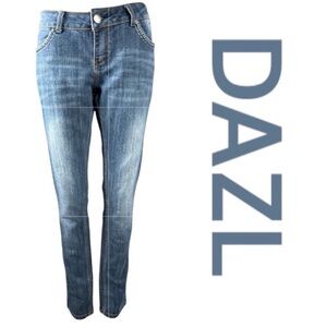 DAZL Low Rise Skinny Jeans, Decorative Pockets, Size 7.